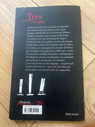 Tres sombreros de copa