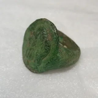 Anillo de Bronce Estilo Romano