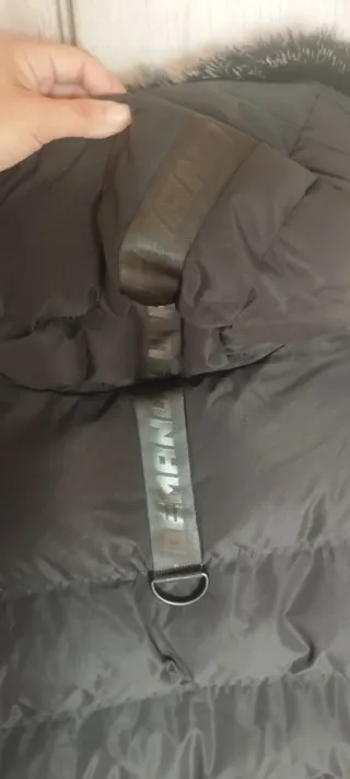 Cazadora Supply & Demand Negra