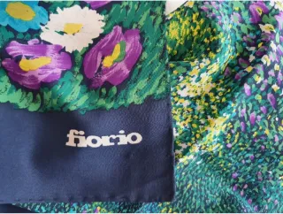 Foulard in pura seta Fiorio