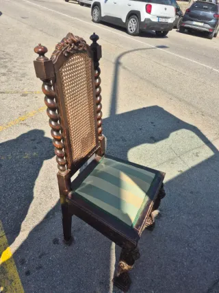 4 Silla antiguas madera y tela