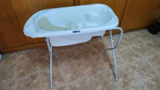 Bañera para bebé con soporte