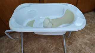 Bañera para bebé con soporte