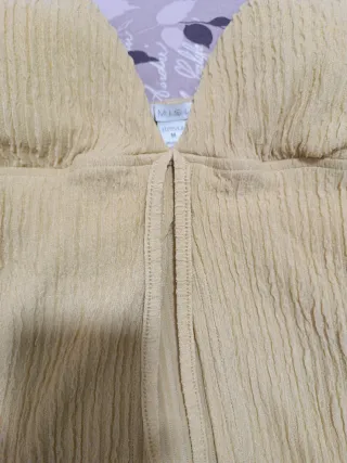 Camiseta tirantes escote amarillo Talla M