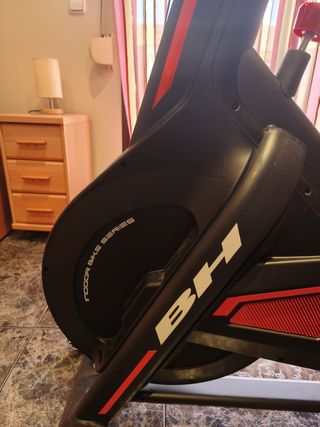 Bicicleta Indoor BH H9181