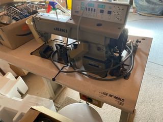 Máquina de coser industrial Juki