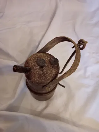 Lámpara de carburo antigua