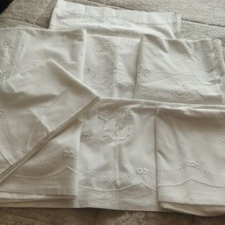 2 Juegos Sábanas Bordadas para Isabel