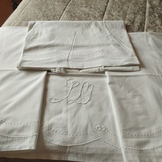 2 Juegos Sábanas Bordadas para Isabel