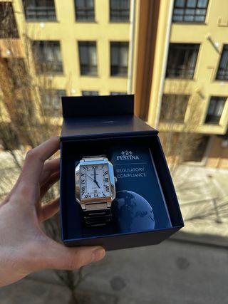 Reloj Festina Rectangular Plata y Blanco