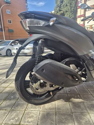 Piaggio MP3 10650km 2017.