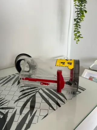 Aspiradora Dyson V10 contenedor grande