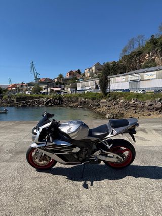 Honda CBR 1000RR Fireblade