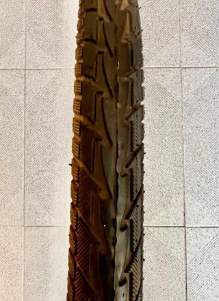 Cubierta Rueda Bicicleta 24” x 1.75 - SIN USAR!