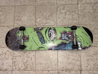 Skate Diseño Zombie Casi Nuevo