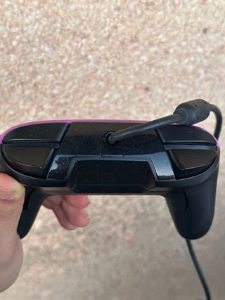 Mando Pro Nintendo Switch morado (cableado)