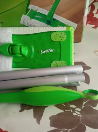 Swiffer Scopa Cattura Polvere - Nuovo