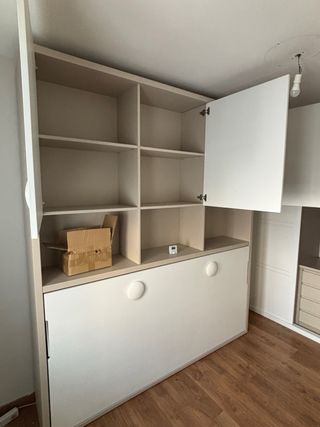 Mueble con cama abatible (puedes verlo)