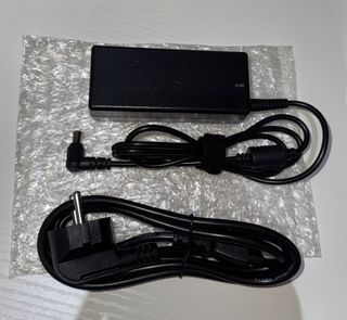 Cargador 19V 2.53A para TV