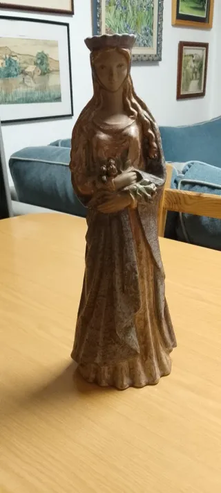 Porcelana Lladró Santa Isabel de Hungría
