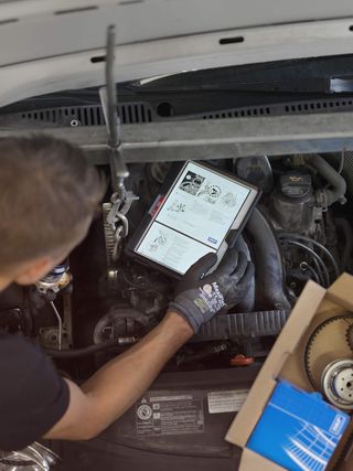 SKF VKMC 01250-1 Kit de distribución con bomba de