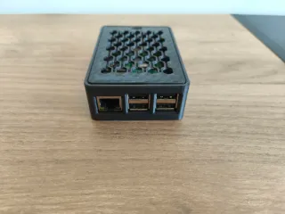 Raspberry Pi 3 B+ con Case
