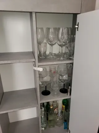 Conjunto Muebles Comedor Gris y Blanco