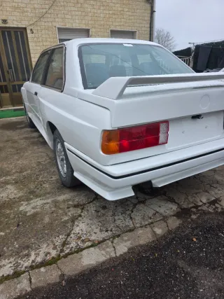 BMW M3 E30