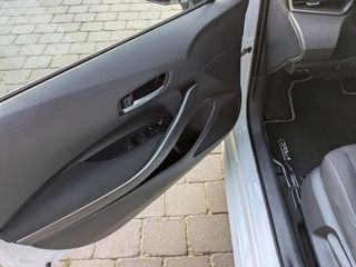 Toyota Corolla 1.8 125H ACTIVE TECH E-CVT