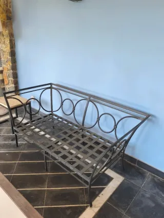 Mobiliario de piscina metálicgalbanicado gris oscu