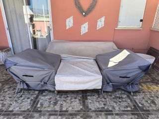 Conjunto Muebles Jardín: Sofá, Sillones y Mesa