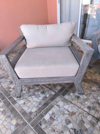 Conjunto Muebles Jardín: Sofá, Sillones y Mesa