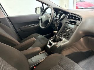 Peugeot 5008 1.6 HDI 2010 ITV recien pasada