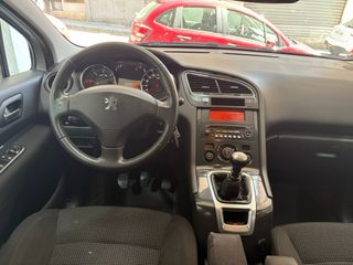 Peugeot 5008 1.6 HDI 2010 ITV recien pasada