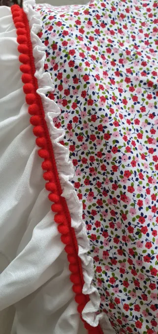 Pañoleta flamenca bordada