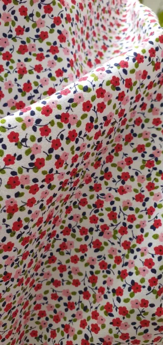 Pañoleta flamenca bordada