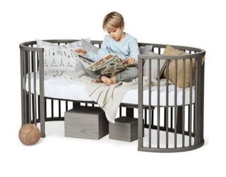 Cuna Stokke madera clara URGE VENDER. NEGOCIABLE