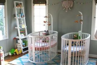 Cuna Stokke madera clara URGE VENDER. NEGOCIABLE