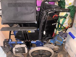 silla de ruedas 50€ 2 pantalla de PC 25€
