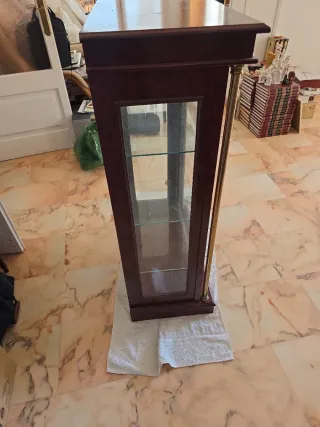 Vitrina antigua madera y cristal