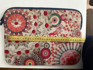 Funda portátil Desigual