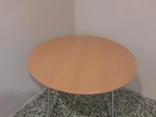 Mesa plegable redonda madera y metal