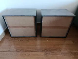 Coppia di Comodini Bassi in Pietra e Legno