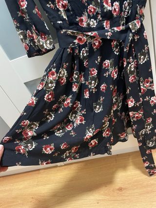 Mono corto floral Bershka