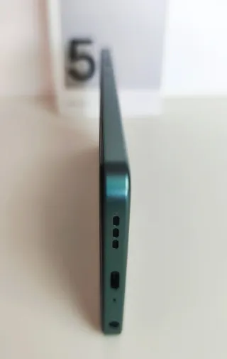 Teléfono OPPO A5 5G Verde