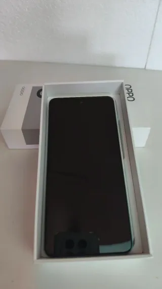 Teléfono OPPO A5 5G Verde