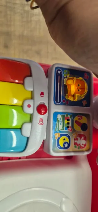 Poltroncina Baby Clementoni Canta, Suona e Balla