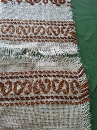 Due Runner da tavola vintage beige e marrone