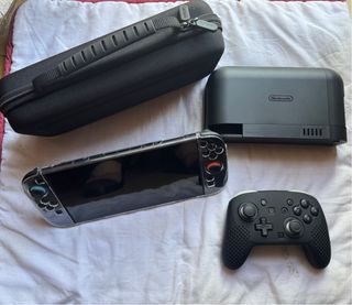 Nintendo Switch 2 Negra + Accesorios
