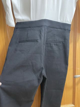 Mono Mango Blanco y Negro